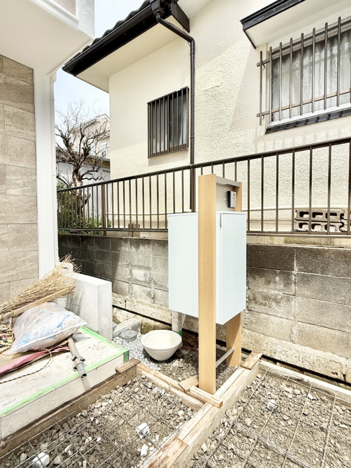 ���̑����� �ݔ����s�ݎ��ł��ו����󂯎���֗��ȑ�z�{�b�N�X