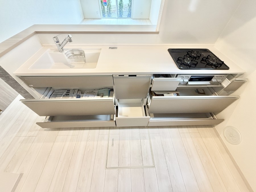 �L�b�`�� �������A�C�f�A�L����A�N���G�C�e�B�u�ȗ������