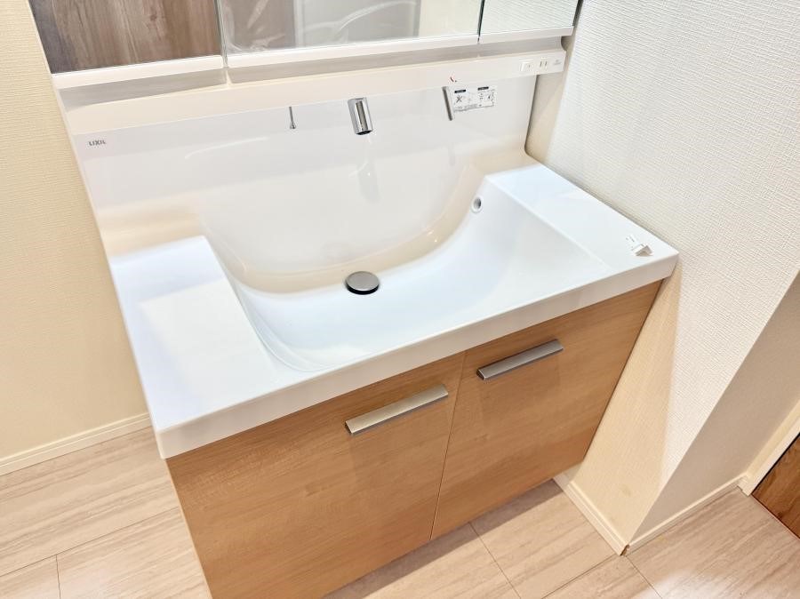 ���̑����� �ݔ����ׂ��������܂Ő􂢂₷���֗��ȃn���h�V�����[�t��