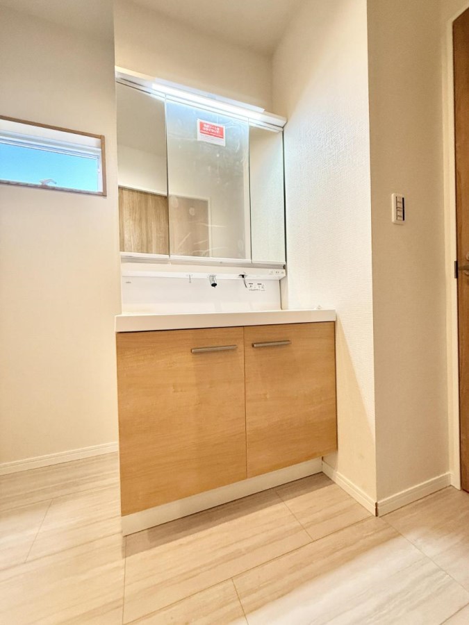 ���ʑ�E���ʏ� �������Ƒ��݂�Ȃ��g���₷���z�u�ł�