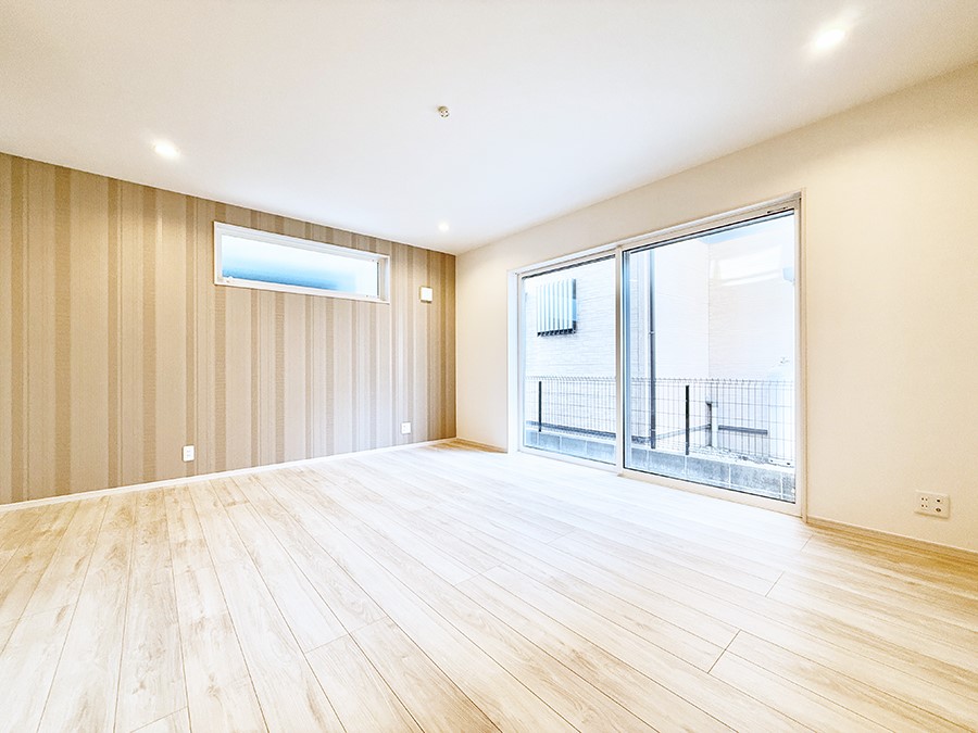 rO 났ƏΊ炪W܂AS܂郊rO