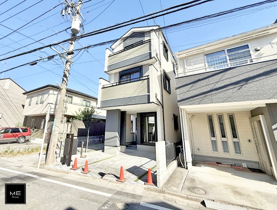 nOώʐ^ OρV炵n܂ꏊŁAƑJ[߂