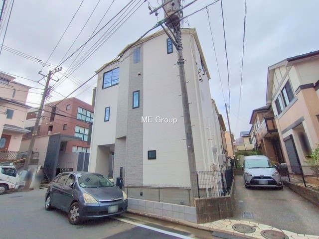 nOώʐ^ OρV炵n܂ꏊŁAƑJ[߂