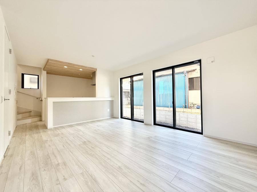 rO VvґA؂ȐlƉ߂Sقǂ