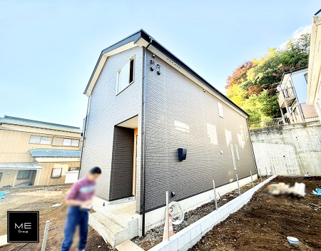 nOώʐ^ OρV炵n܂ꏊŁAƑJ[߂