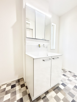 ʑEʏ 邢ʏ͖̎yłႢł