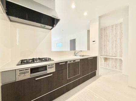 �L�b�`�� �������Ƒ����J��[�߂�A������̂���L�b�`��