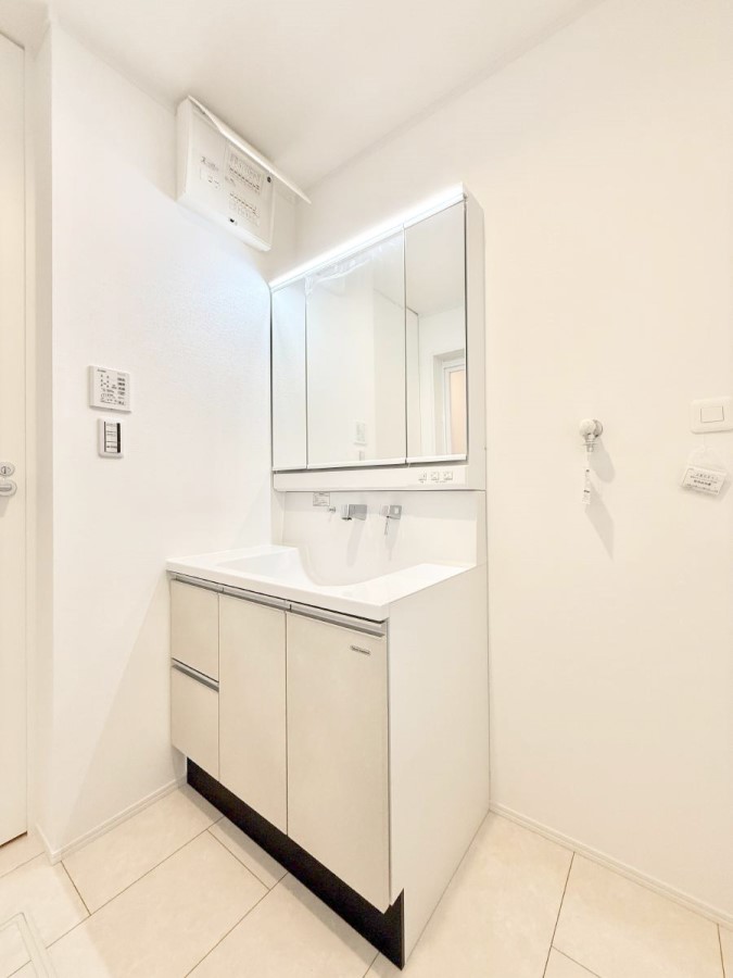 ���ʑ�E���ʏ� ���������邢���ʏ��͖����̎��������y�����ł����Ⴂ�����ł���