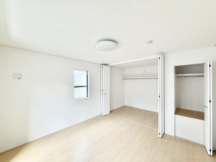 �q������ �������v���C�x�[�g��ԂƂ��ĐÂ��ŗ�������������񋟂��Ă���܂�