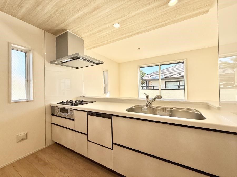 �L�b�`�� ���������y���݂ƐH�ׂ�K����͂���L�b�`��