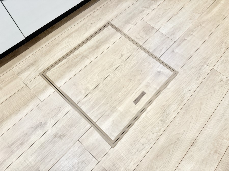 ̑ ݔBꂽ[Xy[XŉƑŜXbL