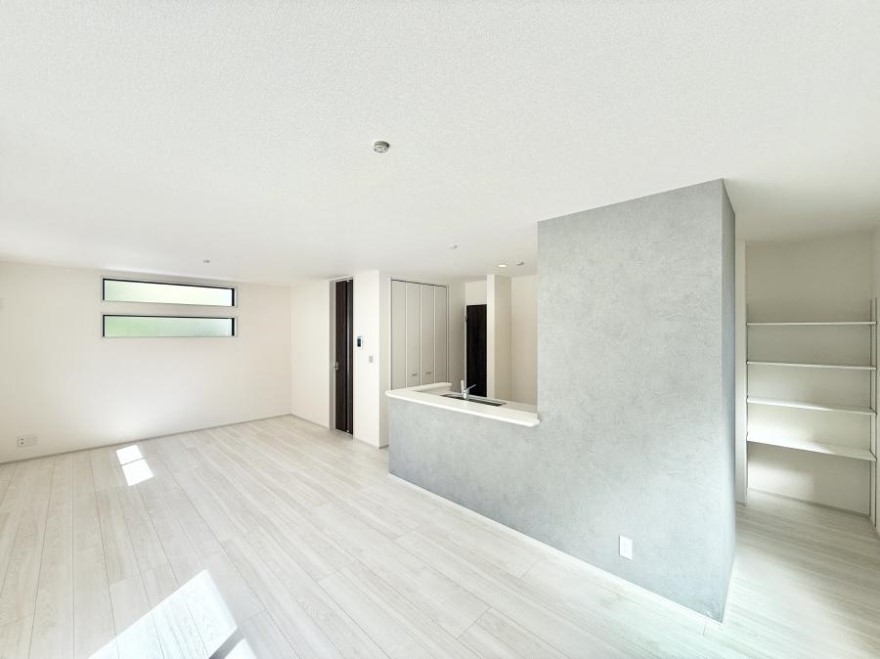 ���r���O ���������났�ƏΊ炪�W�܂�A�S���܂郊�r���O