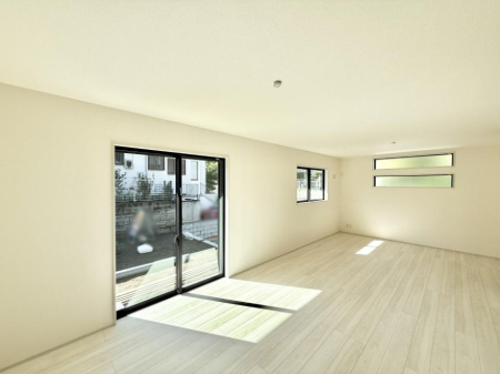 ���r���O ���������R�Ɖ�b�����܂��A�S�n�悢�ЂƂƂ�