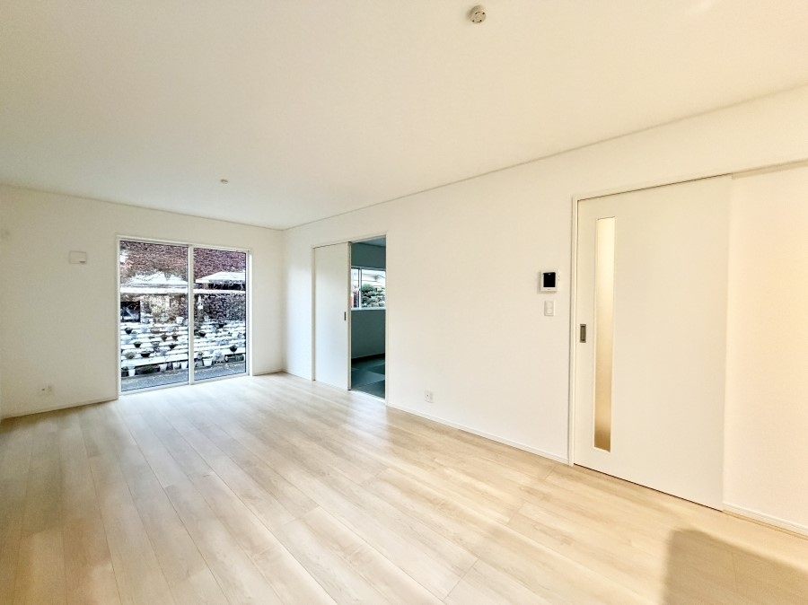 rO 났ƏΊ炪W܂AS܂郊rO