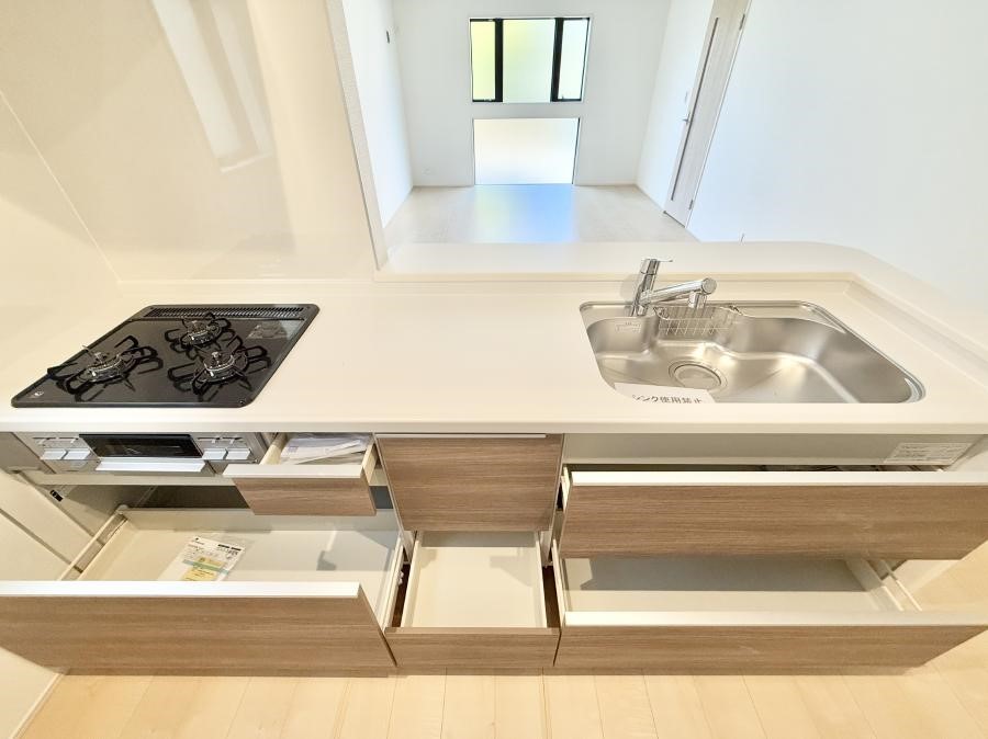 �L�b�`�� �������Ƒ����J��[�߂�A������̂���L�b�`��