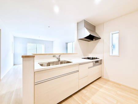 Lb` ƑƂȂAR~jP[V̏