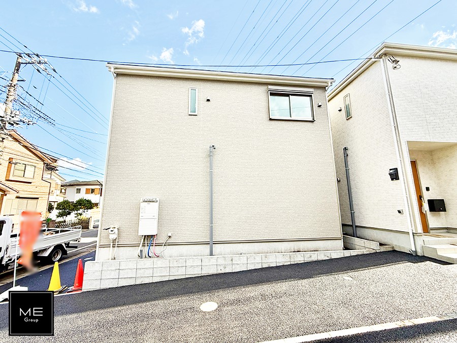 nOώʐ^ OρV炵n܂ꏊŁAƑJ[߂