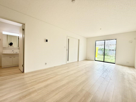 rO 났ƏΊ炪W܂AS܂郊rO