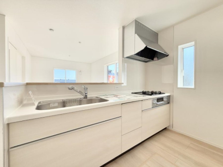 �L�b�`�� ���������y���݂ƐH�ׂ�K����͂���L�b�`��