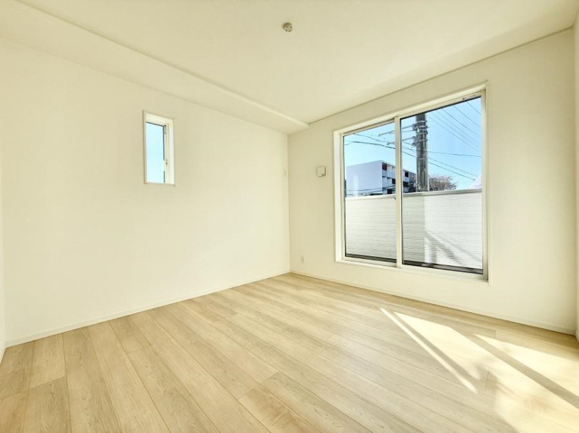 �Q�� ���������̔z�u��ʋC���̗ǂ��݌v�ŕ����̋�C�������炸�A��ɐV�N�ȋ�C������܂�