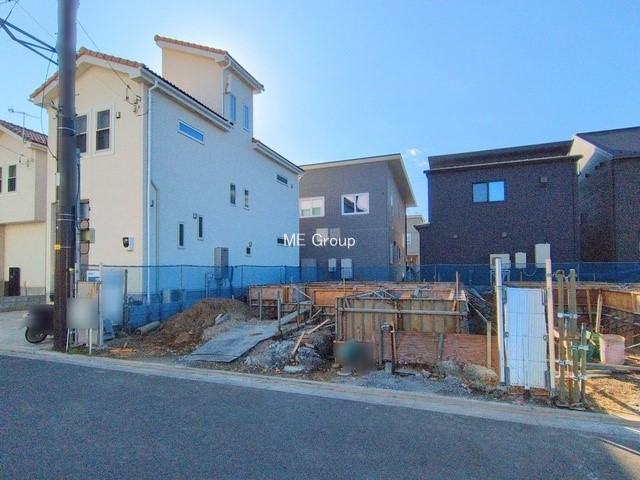 nOώʐ^ OρV炵n܂ꏊŁAƑJ[߂