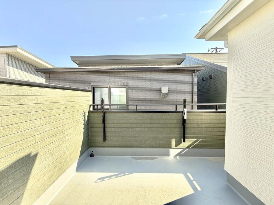 �o���R�j�[ ������ ���̃R�[�q�[���̐�����y���ށA�����̏ꏊ