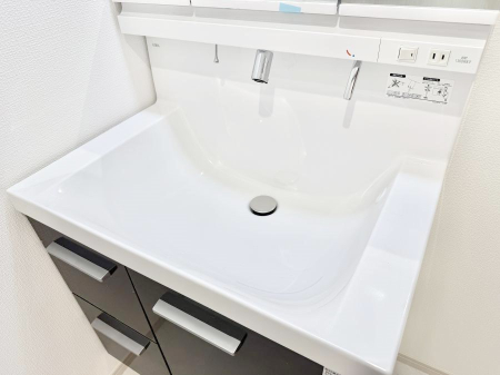 ���̑����� �ݔ����ׂ��������܂Ő􂢂₷���֗��ȃn���h�V�����[�t��