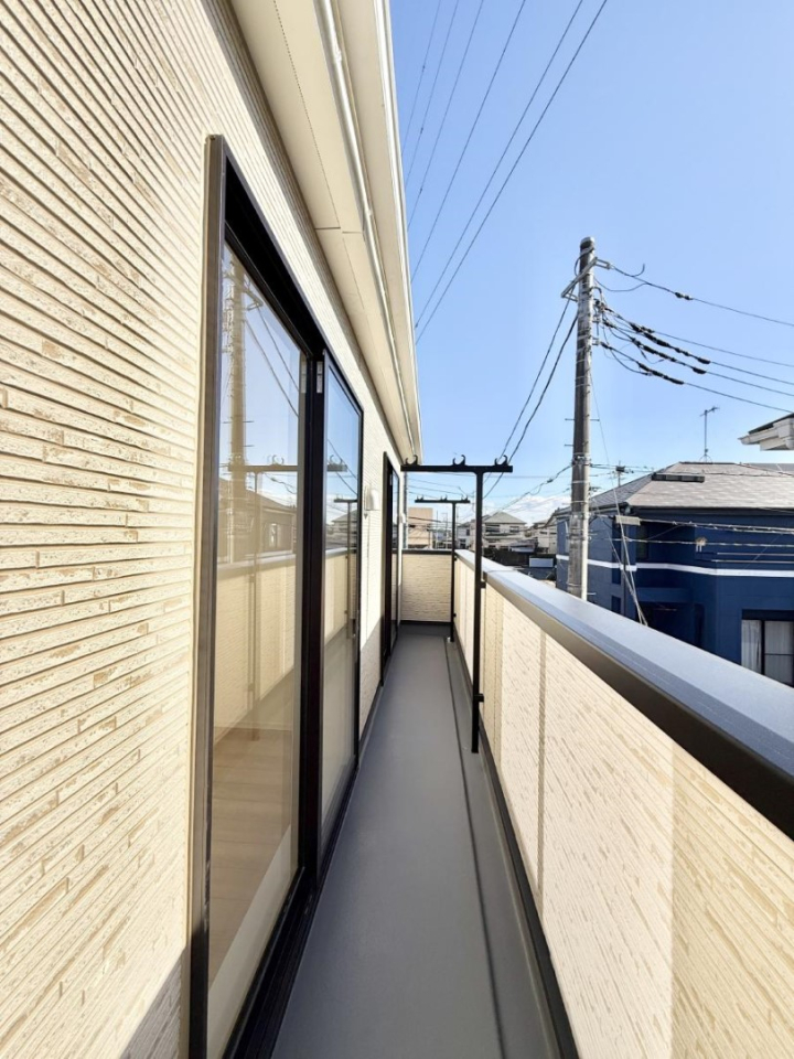 �o���R�j�[ ������ �G�߂̈ڂ낢����������J���I�ȋ�Ԃł�