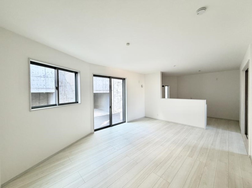 ���r���O ���������R�Ɖ�b�����܂��A�S�n�悢�ЂƂƂ�