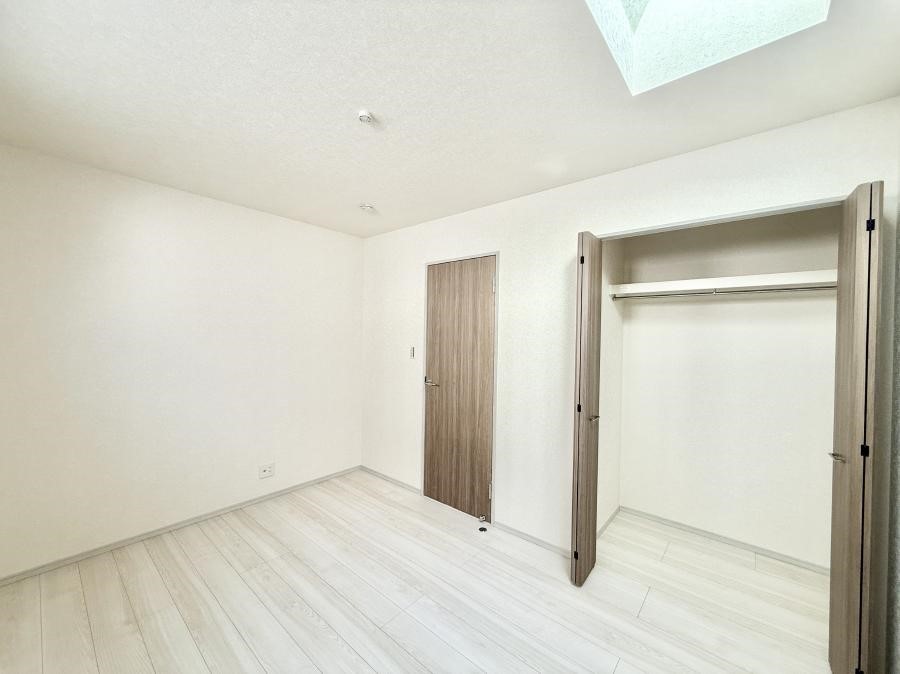 �q������ �������v���C�x�[�g��ԂƂ��ĐÂ��ŗ�������������񋟂��Ă���܂�