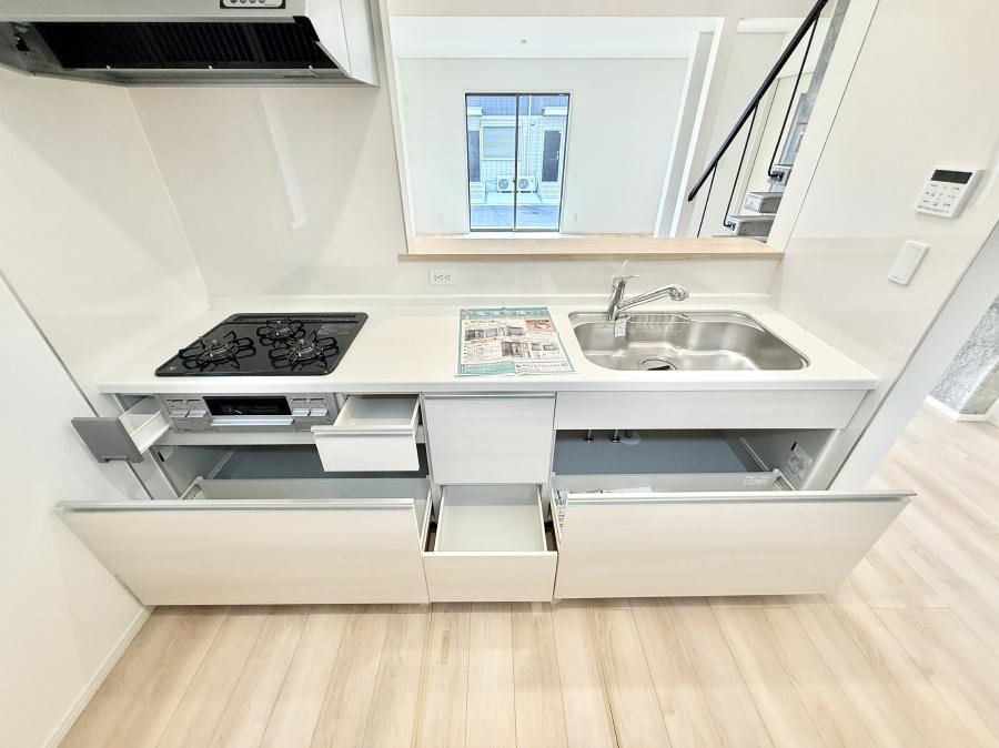 �L�b�`�� �����������������Ɗy�����Ȃ�A���K�ȃL�b�`�����