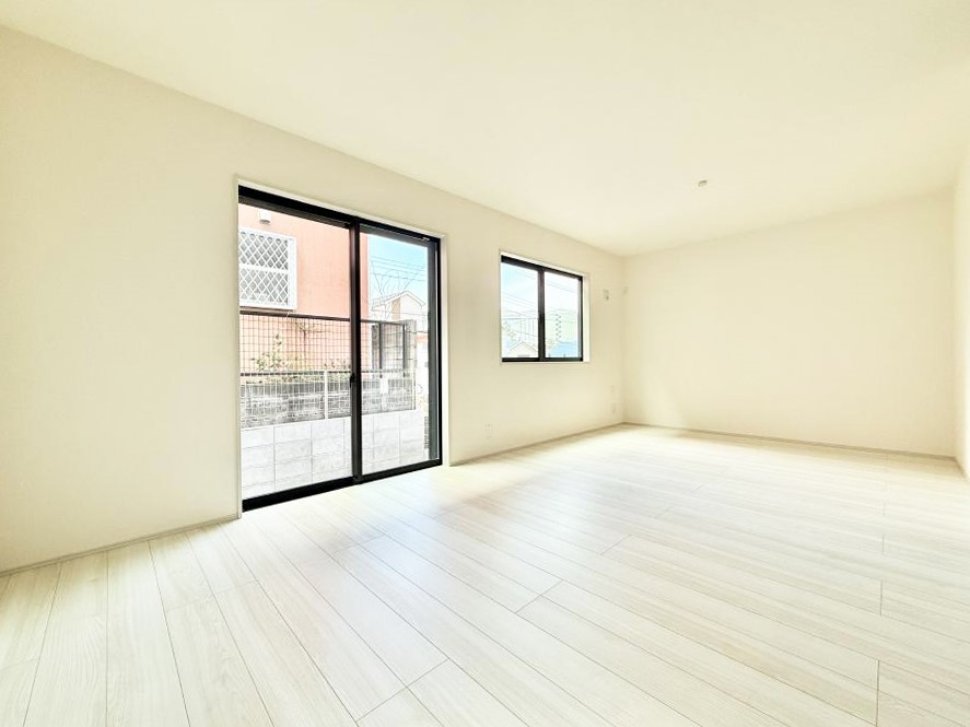 ���r���O �����������������Ɠ��ʂɂ���A�e���̋��