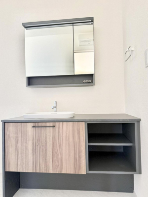 ʑEʏ 邢ʏ͖̎yłႢł