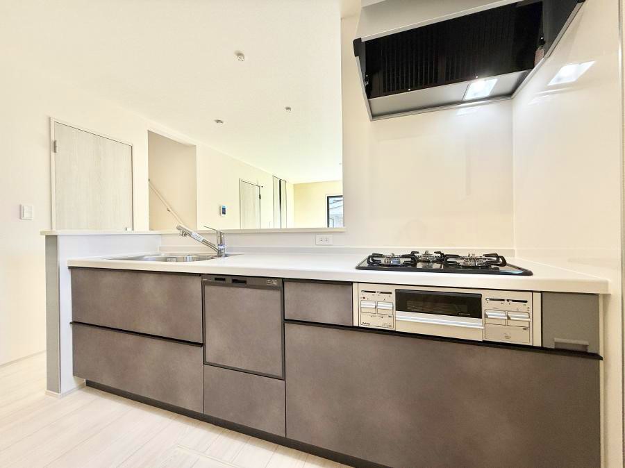 �L�b�`�� �������Ƒ����J��[�߂�A������̂���L�b�`��