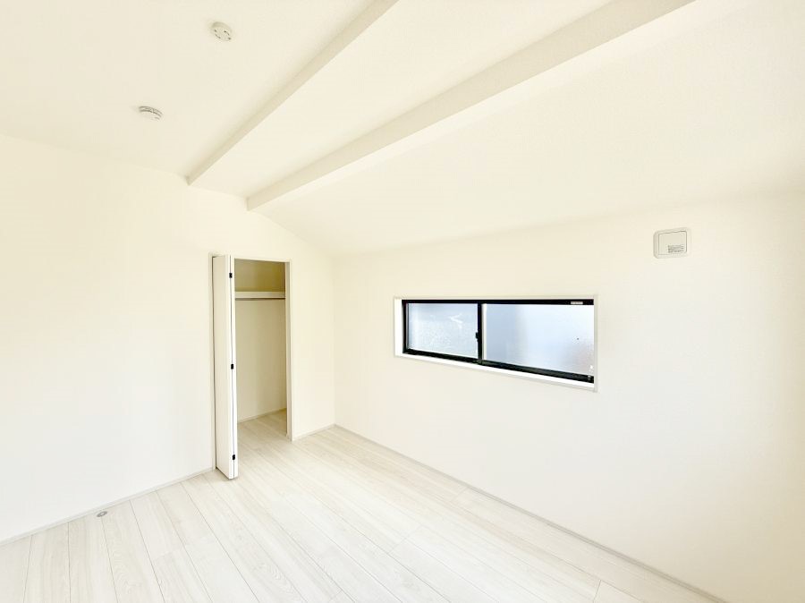 �Q�� ���������̔z�u��ʋC���̗ǂ��݌v�ŕ����̋�C�������炸�A��ɐV�N�ȋ�C������܂�