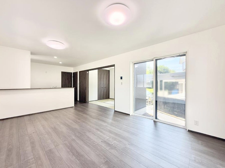 rO 났ƏΊ炪W܂AS܂郊rO