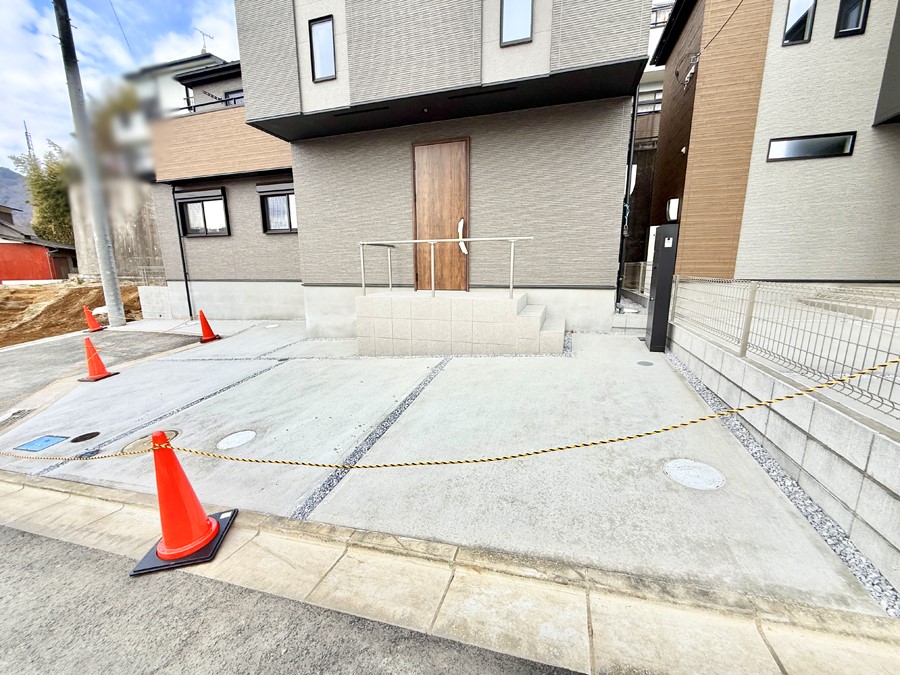  �O�ρ��J�[�X�y�[�X�L