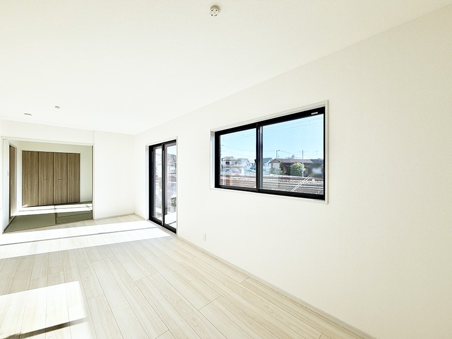 ���r���O ���������R�Ɖ�b�����܂��A�S�n�悢�ЂƂƂ�