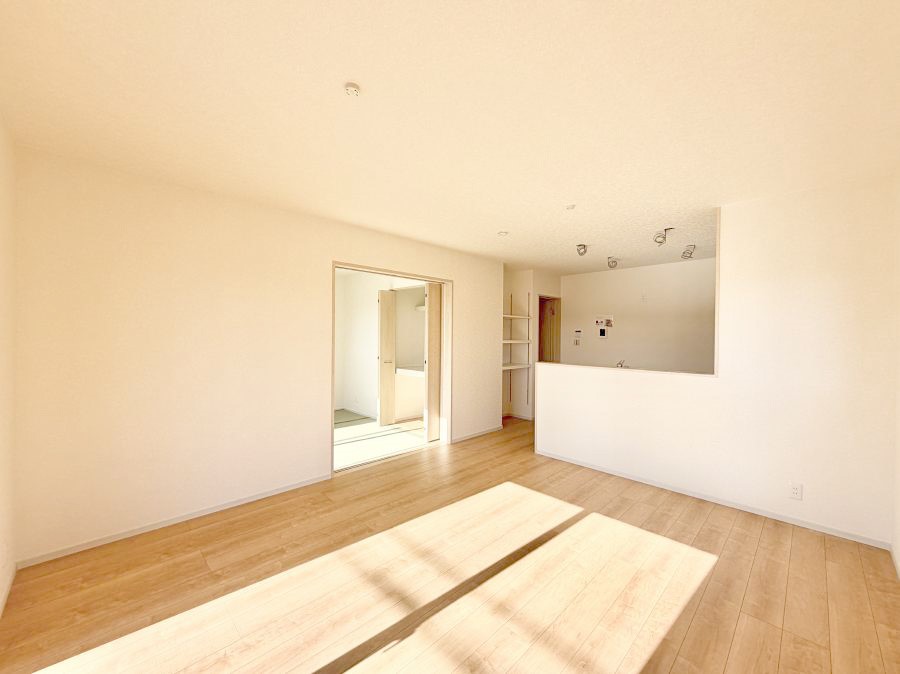 ���r���O ���������났�ƏΊ炪�W�܂�A�S���܂郊�r���O