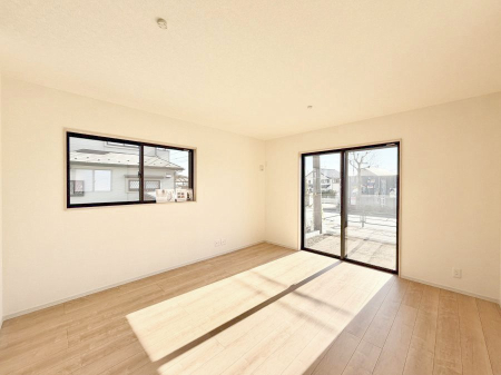 ���r���O ���������R�Ɖ�b�����܂��A�S�n�悢�ЂƂƂ�