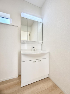 ���ʑ�E���ʏ� �������Ƒ��݂�Ȃ��g���₷���z�u�ł�