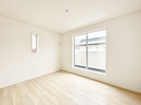 �q������ �������v���C�x�[�g��ԂƂ��ĐÂ��ŗ�������������񋟂��Ă���܂�