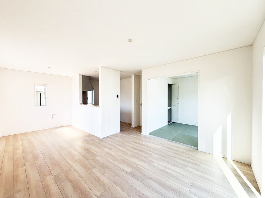 ���r���O ���������났�ƏΊ炪�W�܂�A�S���܂郊�r���O