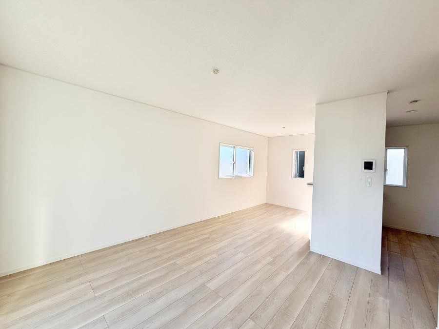 ���r���O ���������R�Ɖ�b�����܂��A�S�n�悢�ЂƂƂ�