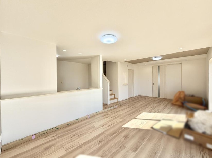 rO 났ƏΊ炪W܂AS܂郊rO