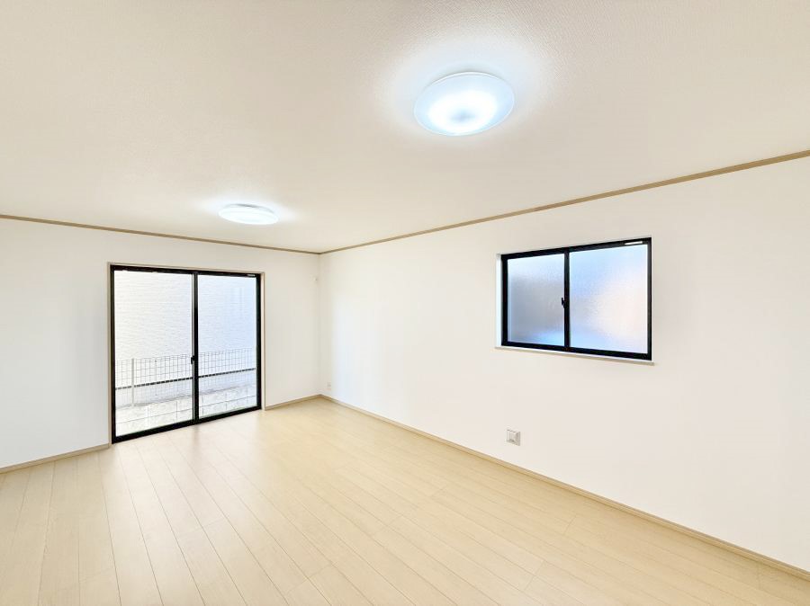 ���r���O ���������R�Ɖ�b�����܂��A�S�n�悢�ЂƂƂ�