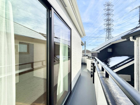 �o���R�j�[ ������ ���R��g�߂Ɋ�����A�J���I�ȃo���R�j�[