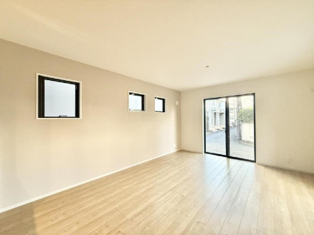 ���̑����� �������Ƒ��̏Ί炪���ӂ��A���났�̋��