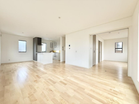 ���r���O ���������R�Ɖ�b�����܂��A�S�n�悢�ЂƂƂ�