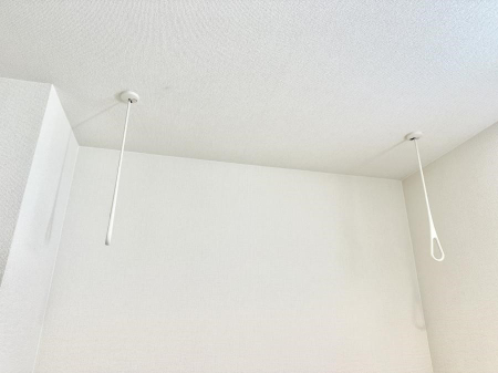 ̑ ݔV⎞ԂCɂ󕨂AOߗނ܂B